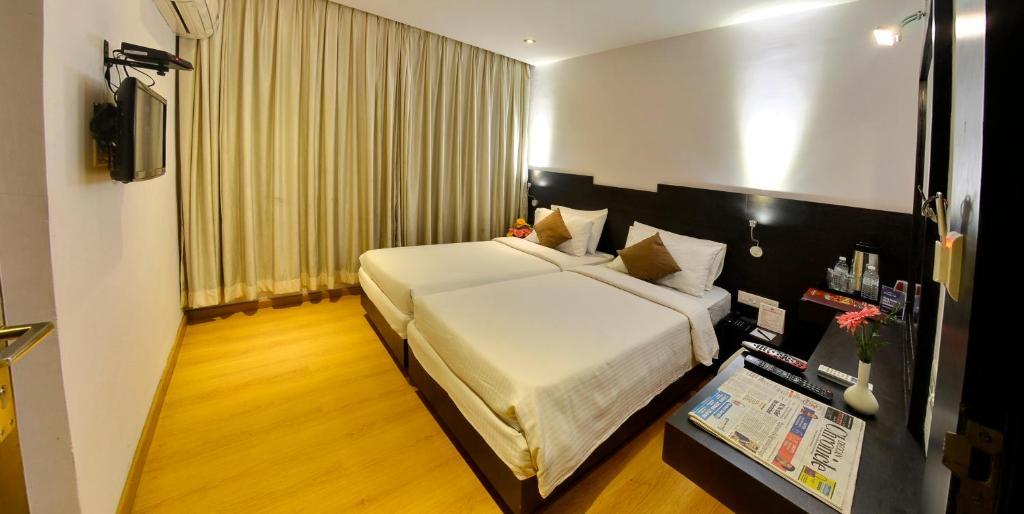 Hotel Gokulam Park Madrás Habitación foto